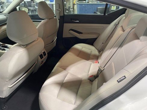 Used 2019 Nissan Altima 2.5 SV image 13