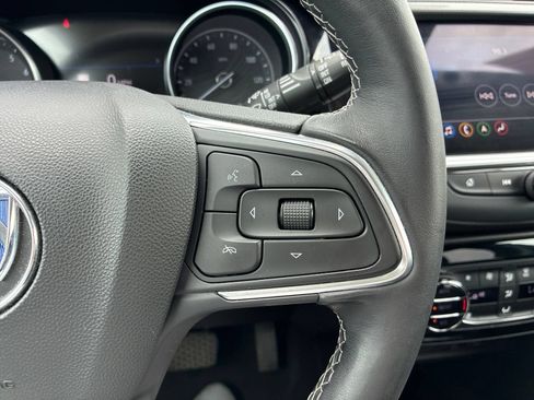 Used 2020 Buick Encore GX Essence w/ Advanced Technology Package FWD image 24