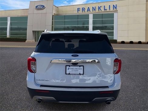 Certified 2024 Ford Explorer Limited image 6