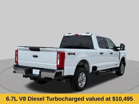 Used 2025 Ford F250 XLT AWD/4WD image 3