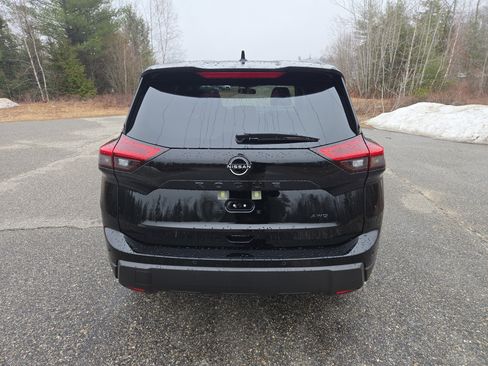 New 2026 Nissan Rogue SV image 6