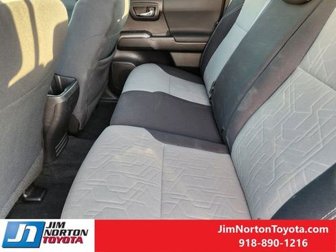 Used 2020 Toyota Tacoma TRD Off-Road image 31