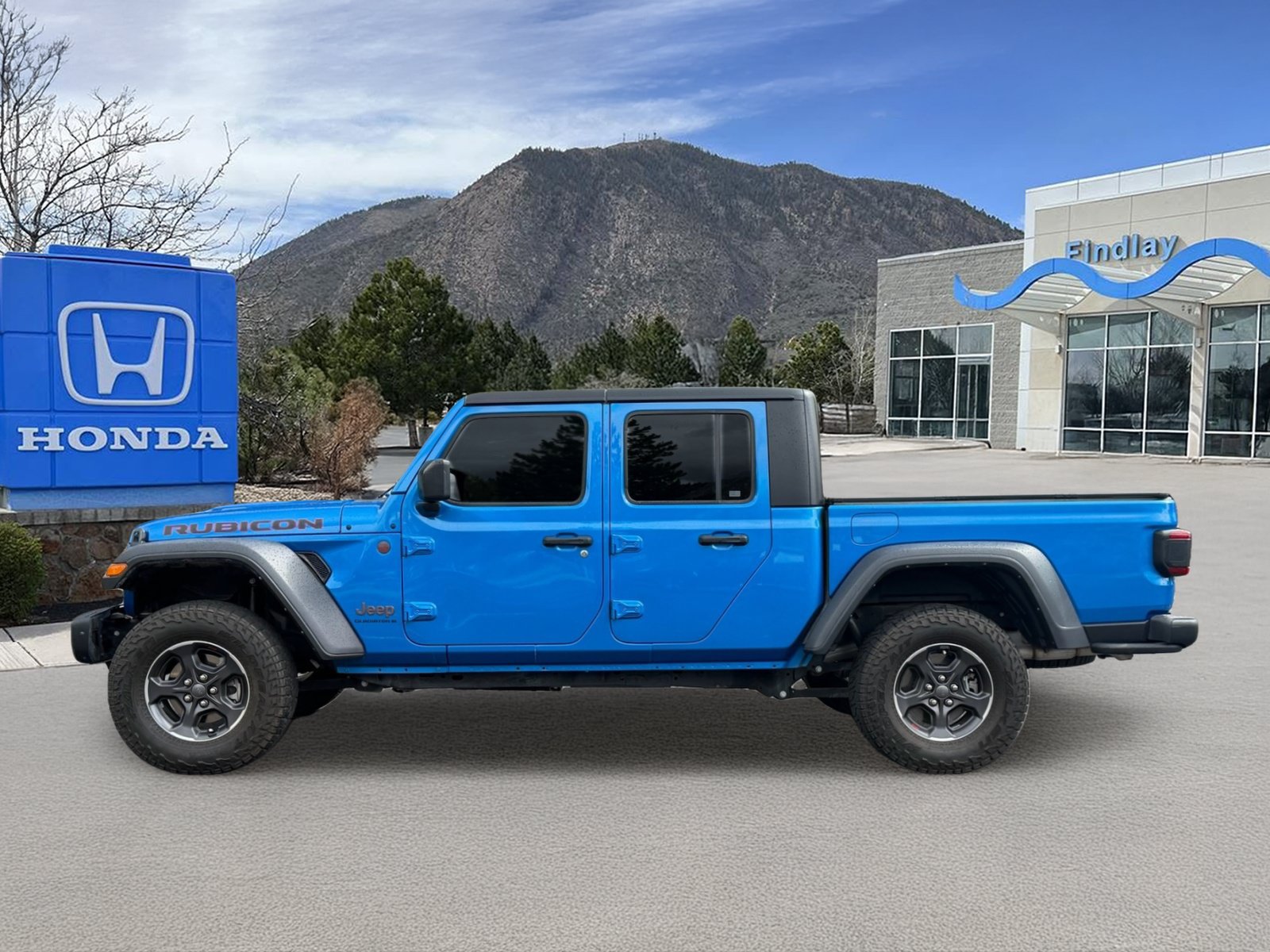 Used 2023 Jeep Gladiator Rubicon w/ LED Lighting Group AWD/4WD image 3