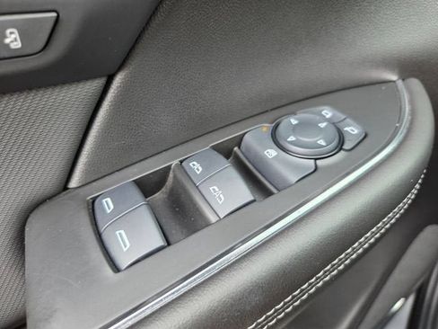 Used 2024 Buick Envision Preferred AWD/4WD image 28