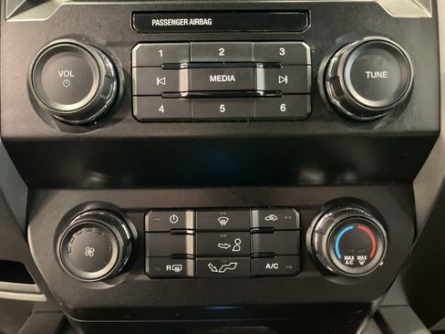 Used 2019 Ford F150 XLT w/ XTR Package image 18