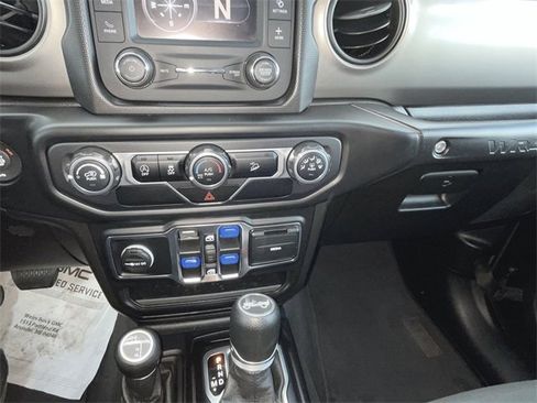 Used 2020 Jeep Wrangler Unlimited Sport S image 32