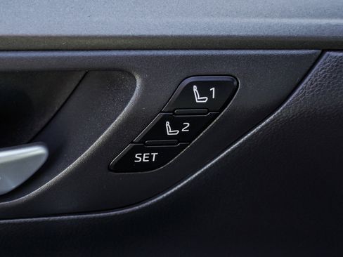 Used 2025 Toyota Grand Highlander AWD Hybrid image 19