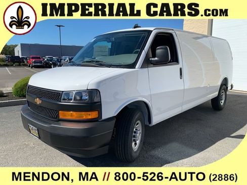 New 2025 Chevrolet Express 2500 Extended image 5