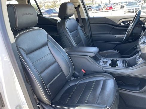 Used 2023 GMC Acadia Denali image 25