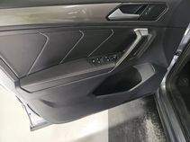 Used 2023 Volkswagen Tiguan SE FWD image 17