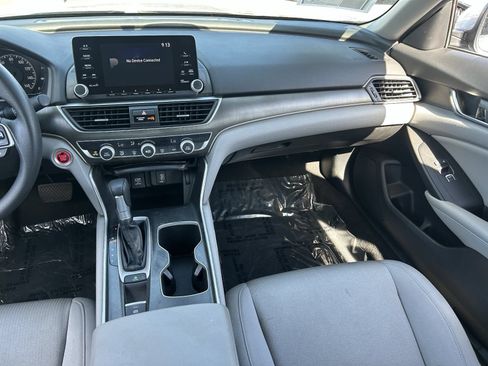 Certified 2018 Honda Accord LX image 19
