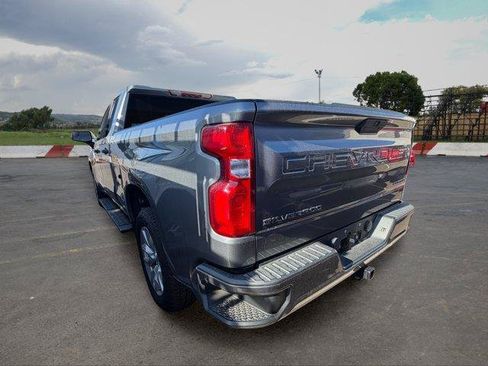 Used 2020 Chevrolet Silverado 1500 Custom w/ Custom Value Package RWD image 4
