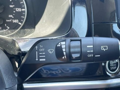 Used 2024 Nissan Pathfinder SV FWD image 24