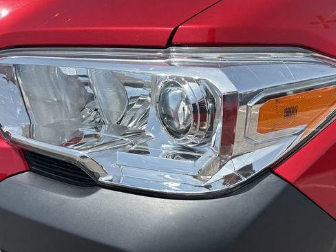 Used 2022 Toyota Tacoma SR RWD image 26