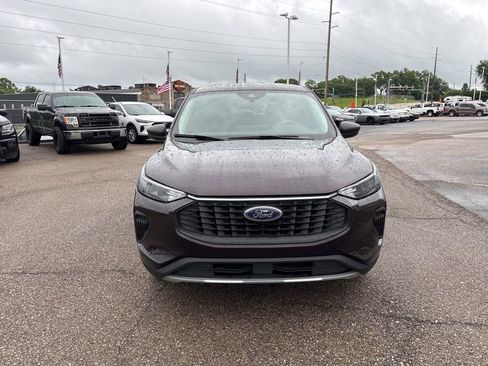 Used 2023 Ford Escape Active w/ Tech Pack #1 AWD/4WD image 2