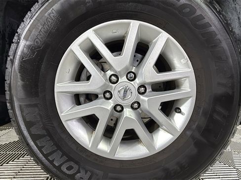 Used 2020 Nissan Frontier SV image 33