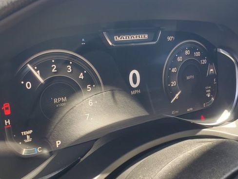 New 2026 RAM 1500 Laramie AWD/4WD image 12