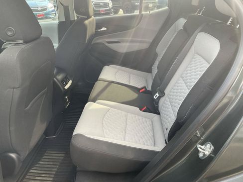 Used 2019 Chevrolet Equinox LS AWD/4WD image 11