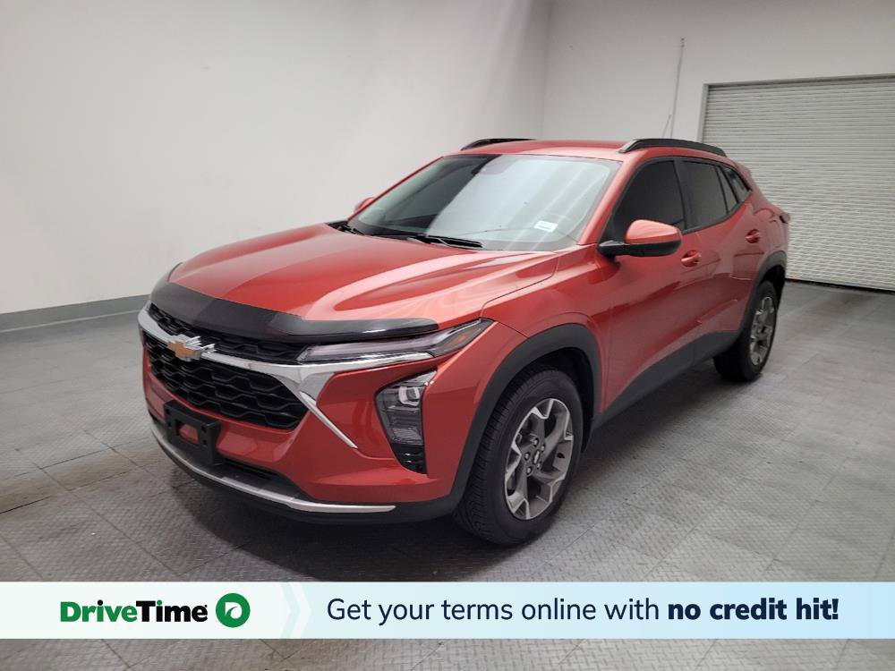 Used 2024 Chevrolet Trax LT w/ Driver Confidence Package FWD image 1