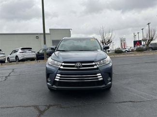 Used 2019 Toyota Highlander Limited video 2
