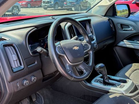 Used 2017 Chevrolet Colorado LT w/ LT Convenience Package AWD/4WD image 2