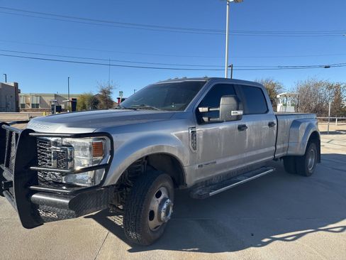Used 2020 Ford F350 XL w/ STX Appearance Package image 7