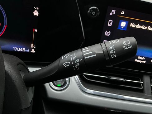 Used 2025 Chevrolet Trax LT image 35