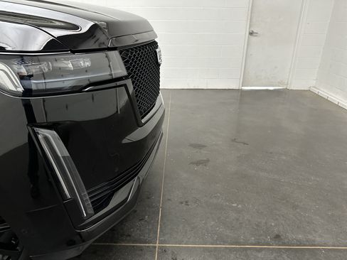 Used 2024 Cadillac Escalade Sport w/ LPO, ONYX Package AWD/4WD image 2