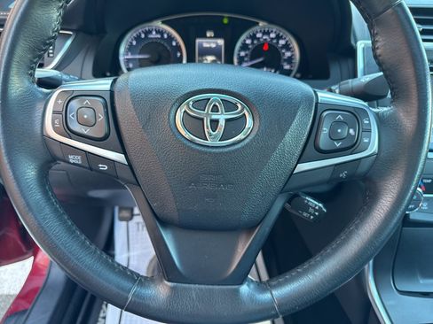 Used 2017 Toyota Camry XLE FWD image 24