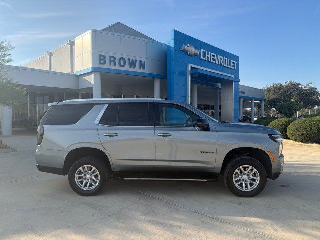 Used 2025 Chevrolet Tahoe LT w/ Comfort Package RWD image 1