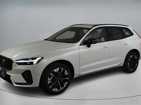 Certified 2026 Volvo XC60 B5 Plus w/ Protection Package Premier AWD/4WD image 8