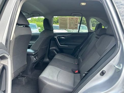 Used 2024 Toyota RAV4 XLE FWD image 16