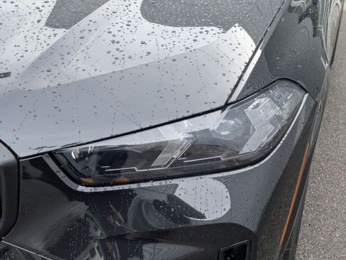 Used 2025 BMW X5 M60i image 10