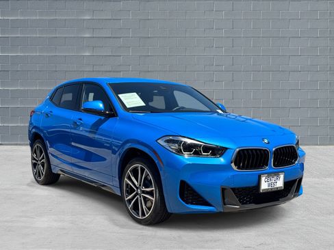 Used 2023 BMW X2 sDrive28i w/ M Sport Package FWD image 1