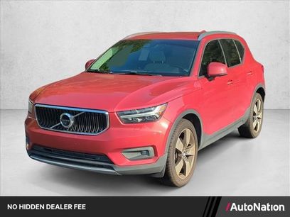 Used 2020 Volvo XC40 T5 Momentum