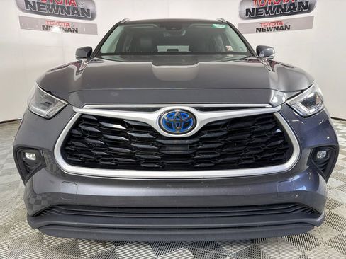 Used 2021 Toyota Highlander XLE FWD image 9