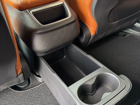 New 2026 Chrysler Pacifica Pinnacle image 27