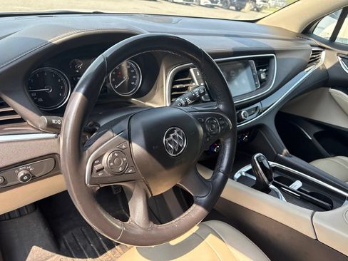 Used 2019 Buick Enclave Premium w/ Experience Buick Package AWD/4WD image 4