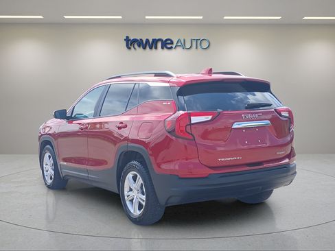 Used 2022 GMC Terrain SLE w/ Driver Convenience Package AWD/4WD image 3