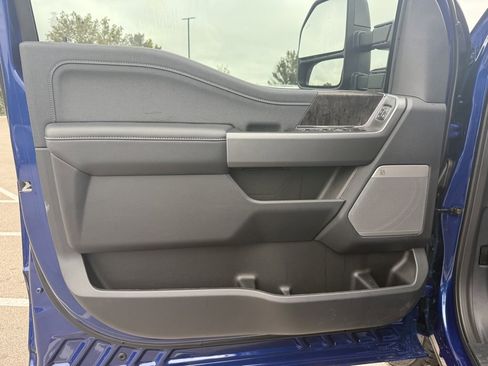 New 2026 Ford F250 Lariat w/ Black Appearance Package image 20