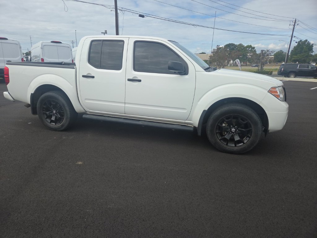 Used 2021 Nissan Frontier SV w/ Midnight Edition Floor Mats AWD/4WD image 25