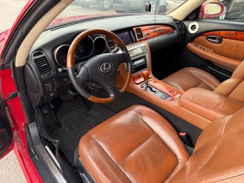 Used 2002 Lexus SC 430 Convertible image 6