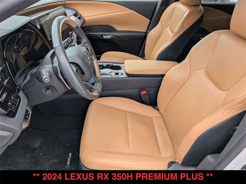 Used 2024 Lexus RX 350 w/ Convenience Package image 3