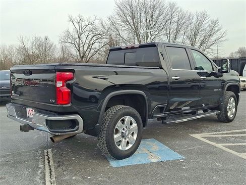 Used 2020 Chevrolet Silverado 2500 LTZ w/ LTZ Premium Package image 6