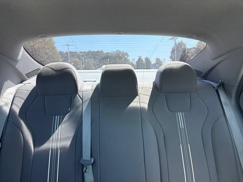 Used 2021 Hyundai Elantra Blue FWD image 13