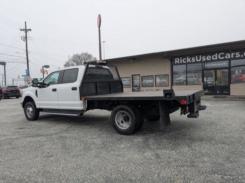Used 2017 Ford F350 XL w/ Power Equipment Group image 9