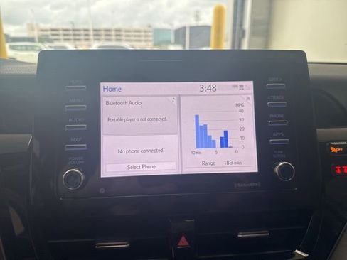 Used 2022 Toyota Camry LE image 11