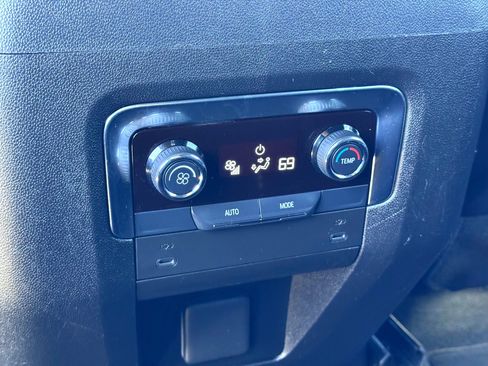 Used 2025 Chevrolet Tahoe Z71 image 21