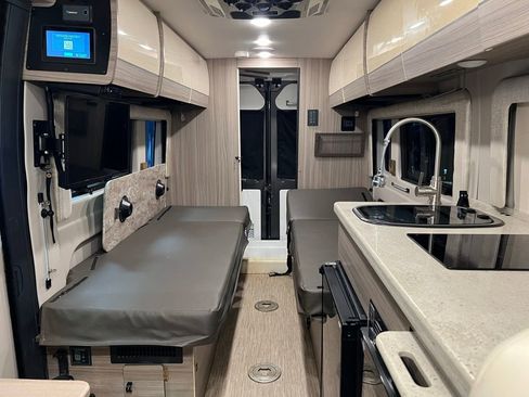 Used 2021 RAM ProMaster 3500 w/ Convenience Group image 23