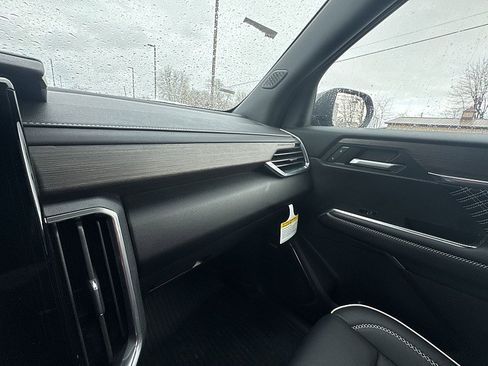 New 2026 GMC Acadia Denali w/ Super Cruise Package image 16